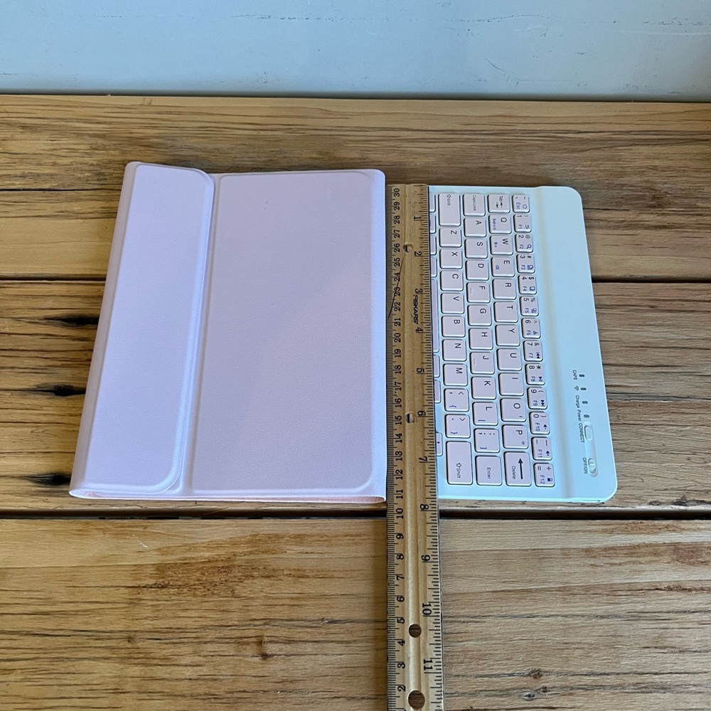 Pink Smart Keyboard Case With Matching Wireless Mouse - Picture 5 of 10